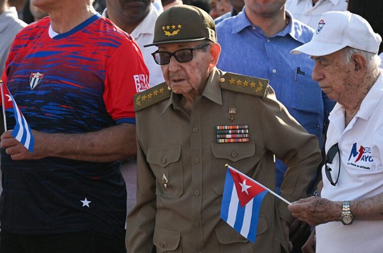 it’s-time-for-castro-to-clock-out