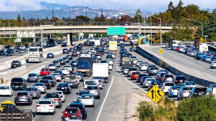 record-memorial-day-traffic-expected-as-drivers-warned-about-worst-times-to-travel