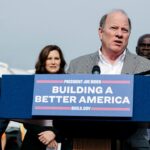 former-detroit-mayor-blows-governor’s-race-wide-open-in-surprise-move