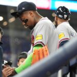 ronald-acuna-jr.-exits-game-with-thumb-issue-in-latest-braves-concern