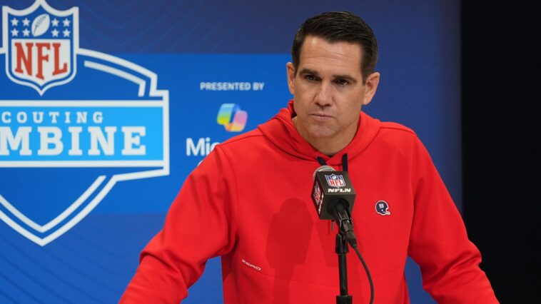 new-york-giants-reward-joe-schoen-with-new-contract-despite-little-proof-rebuild-is-working:-report