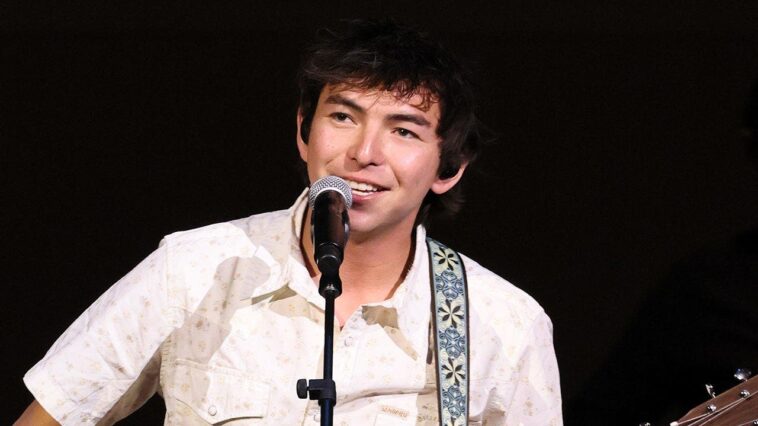 country-music-sensation-wyatt-flores-shocks-internet-with-new-song,-unexpected-collaboration