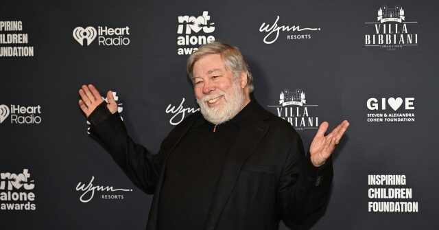apple-legend-steve-wozniak-earns-applause-by-telling-graduates-‘you-have-ai-–-actual-intelligence’