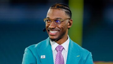 robert-griffin-iii-urges-americans-to-remember-the-reason-for-memorial-day-during-visit-to-washington-dc