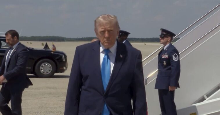 trump-announces-he-will-not-attend-don-jr.’s-wedding-citing-“circumstances-pertaining-to-government”-and-his-“love-for-the-united-states-of-america”