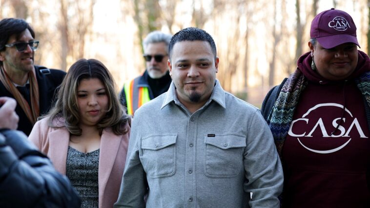 doj-vows-to-appeal-after-judge-dismisses-smuggling-charges-against-kilmar-abrego-garcia-as-‘vindictive’
