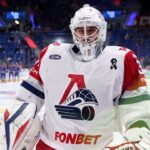 russian-hockey-team-wins-second-straight-championship,-goalie-immediately-drops-the-trophy
