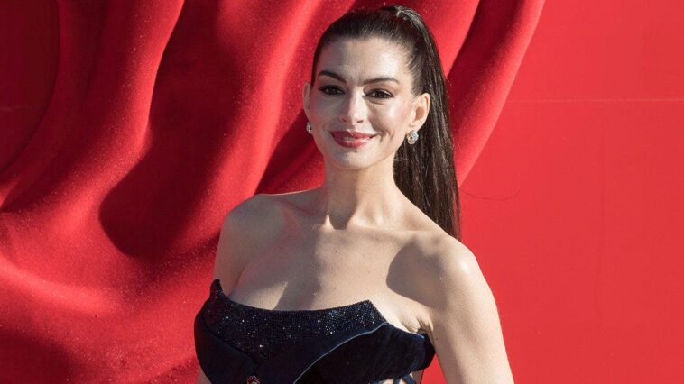 anne-hathaway-fires-back-at-plastic-surgery-rumors-with-a-surprisingly-simple-red-carpet-secret