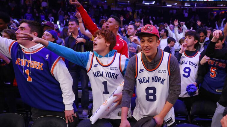 new-york-ready-to-combust-as-nypd-shut-down-knicks-watch-party-outside-madison-square-garden