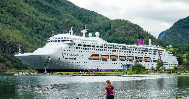 carnival-cruise-line-cancels-bookings-after-glitch-dramatically-cut-fares:-‘literally-a-steal’
