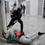 watch:-‘flotilla-activists’-beaten-by-spanish-police-–-madrid-had-strongly-protested-israeli-minister-taunting-them-on-video-–-israeli-foreign-ministry-calls-out-their-hypocrisy