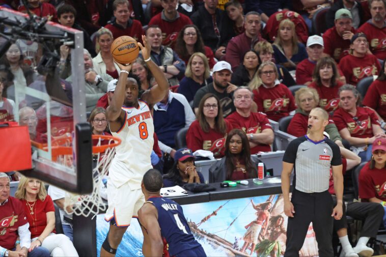 ‘fantastic’-og-anunoby-looks-like-himself-for-first-time-since-injury-in-knicks’-game-3-win