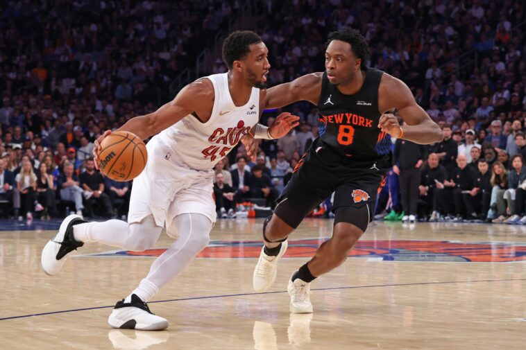 knicks-stand-up-for-og-anunoby-after-he-got-‘robbed’-from-all-defensive-first-team:-‘it-was-wrong’