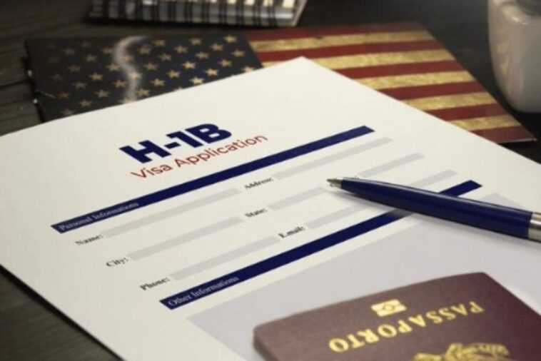 h-1b-visa-applications-crash-38%-after-trump-reforms