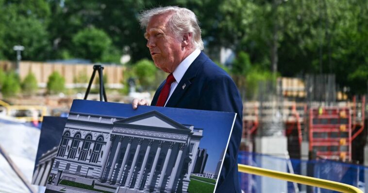 trump-files-motion-to-restart-wh-ballroom-project-after-second-assassination-attempt-in-a-month