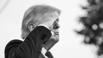 watch-live:-donald-trump-attends-memorial-day-service-at-arlington-national-cemetary