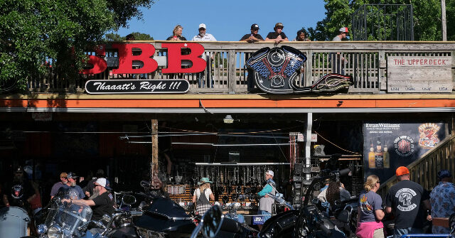 watch-—-officials:-19-people-injured-during-stampede-at-south-carolina-biker-festival