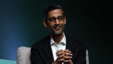 google-ceo-sundar-pichai:-graduates-booing-ai-cheerleaders-will-‘deal-with-the-impact’-of-technology
