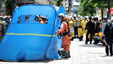 new:-over-20-people-hospitalized-after-man-sprays-mystery-substance-in-luxury-tokyo-mall