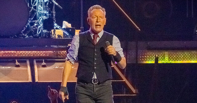 video:-bruce-springsteen-mocked-as-‘billionaire-hypocrite’-as-his-anti-trump-tour-drags-on