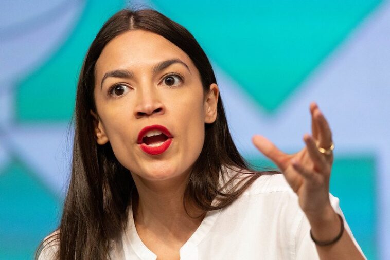 aoc-taking-major-steps-toward-2028-presidential-bid,-according-to-new-report