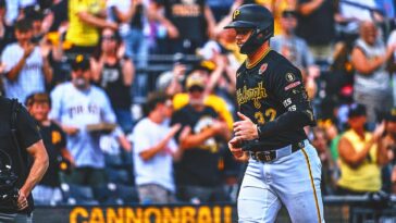 henry-davis-plays-hero-as-pirates-hand-sliding-cubs-ninth-consecutive-loss