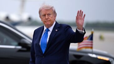 trump-convenes-rare-camp-david-cabinet-meeting-as-iran-deal-pressure-grows