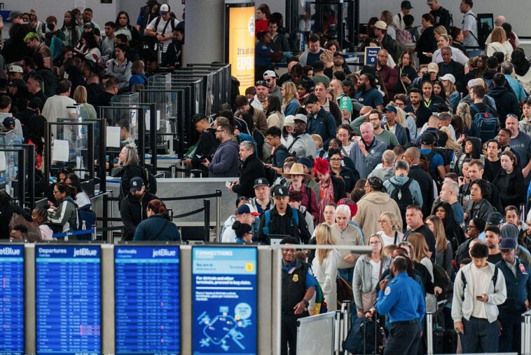 the-frustrating-truth-behind-america’s-airport-security-nightmare