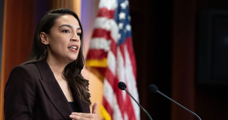 aoc-quietly-takes-first-steps-toward-potential-2028-presidential-run:-report
