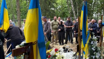 funerals,-beauty-queens-and-bombs:-the-ukrainian-city-that-won’t-let-putin-win