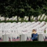 tulsi-gabbard-visits-fallen-soldier’s-grave-after-gold-star-wife’s-viral-request