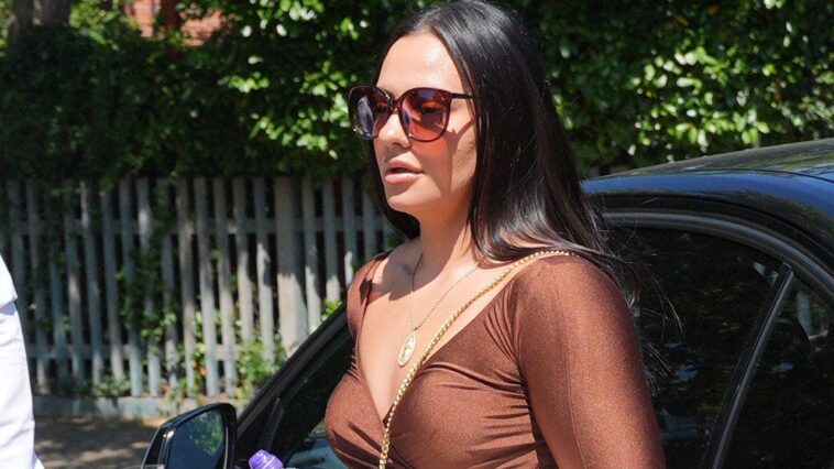 former-prison-guard-who-had-sex-tape-with-inmate-go-viral-is-filled-with-regret-&-now-focusing-on-being-a-mom
