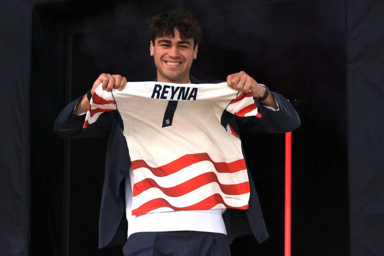 usmnt’s-gio-reyna-ready-to-put-2022-drama-behind-him-at-this-world-cup