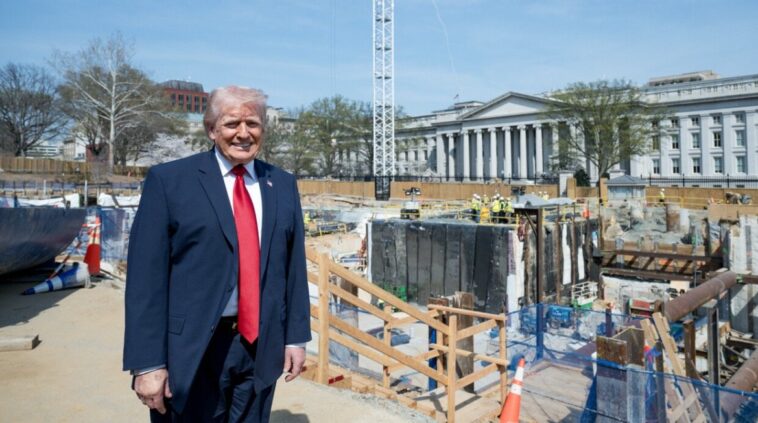 trump-files-motion-to-restart-wh-ballroom-project-after-second-assassination-attempt-in-a-month