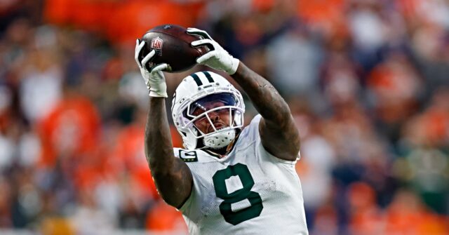 packers-rb-josh-jacobs-arrested-on-five-criminal-charges-in-domestic-abuse-case