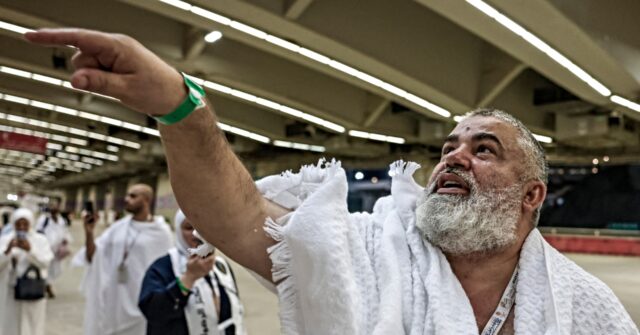 muslim-faithful-stone-the-devil-in-final-hajj-ritual-as-mass-animal-slaughter-begins