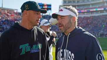 florida-gators-coach-jon-sumrall-says-he-wouldn’t-have-left-tulane-if-he-wasn’t-allowed-to-coach-playoff-team