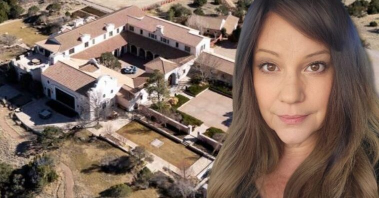 former-boston-globe-and-los-angeles-times-reporter-claims-she-was-attacked-with-‘direct-energy-weapons’-at-her-home-over-epstein-reporting
