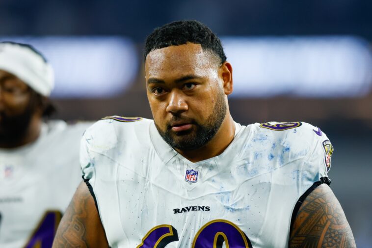 giants-sign-ex-raven-josh-tupou-to-boost-defensive-tackle-depth