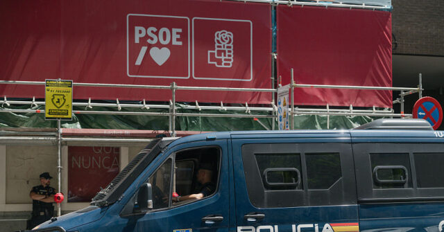 police-execute-warrant-at-headquarters-of-spain’s-embattled-socialist-government