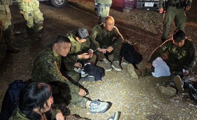 camouflage-clad-chinese-illegals-caught-at-border