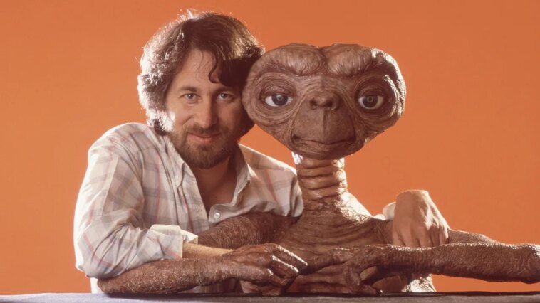 steven-spielberg-tells-michelle-obama-alien-life-must-exist