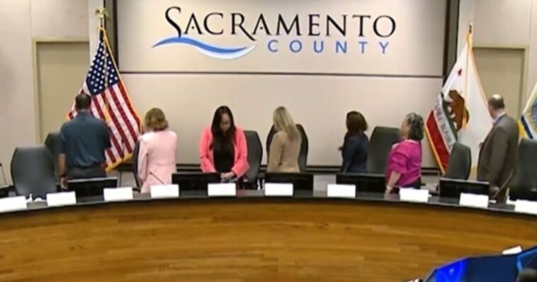 dem-house-candidate,-daughter-of-immigrants,-goes-viral-after-refusing-to-acknowledge-pledge-of-allegiance