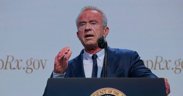 new-video:-rfk-jr.-just-one-upped-himself,-this-time-capturing-a-deadly-rattlesnake-with-nothing-but-a-tiny-net-and-a-bucket