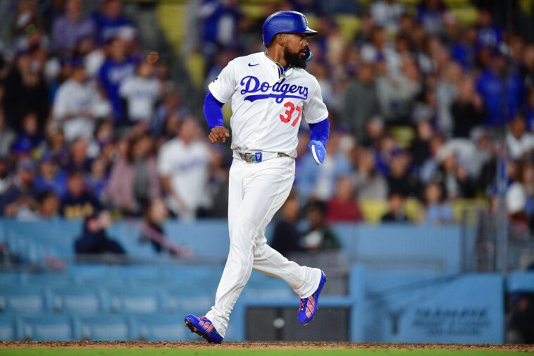 dodgers’-teoscar-hernandez-suffers-hamstring-strain