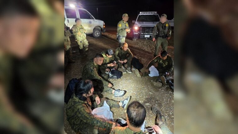 six-chinese-‘special-interest-aliens’-dressed-in-camouflage-caught-trying-to-sneak-across-texas-border-on-private-ranch