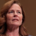 police-rush-to-amy-coney-barrett’s-house-after-receiving-troubling-911-call