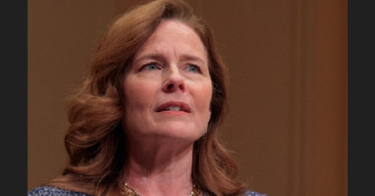 police-rush-to-amy-coney-barrett’s-house-after-receiving-troubling-911-call