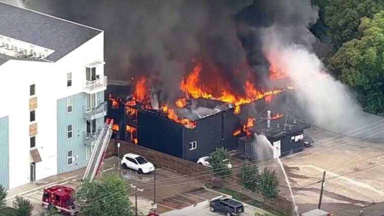 explosion-rocks-dallas-apartment-building-as-massive-fire-sends-black-smoke-into-sky,-at-least-4-injured