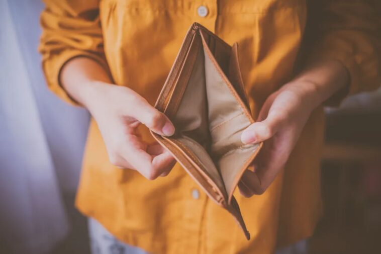nearly-60%-americans-say-they’re-too-broke-to-have-fun:-survey